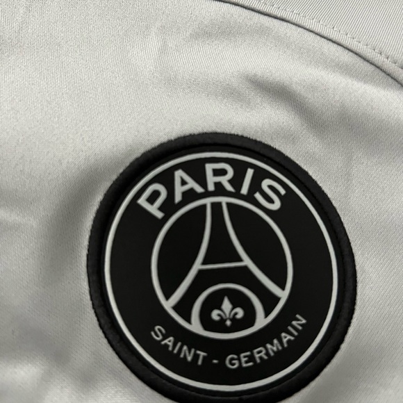 Jordan PSG 3rd Jersey 2022/23 - Picture 2 of 6